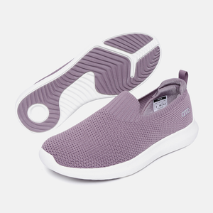 Women’s Slip-On Sneakers