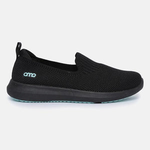 Women’s Slip-On Sneakers